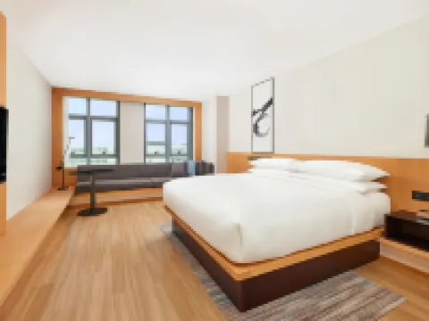 Fairfield by Marriott Guangzhou Konggang Hotels near Baiyunjichangbei Railway Station