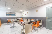 Appart'City Classic Marseille Aéroport - Vitrolles - breakfast