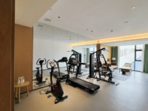Xialian Hotel (Guangxi Dongrong Stone Calcium Carbonate Trading Center)