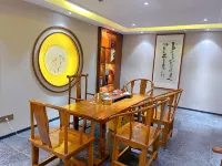 恩施華龍村大飯店