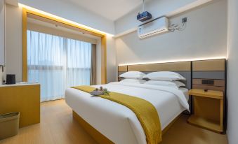 Junlan Li Feng light luxury hotel(Cixi Hangzhou Bay Century City store)