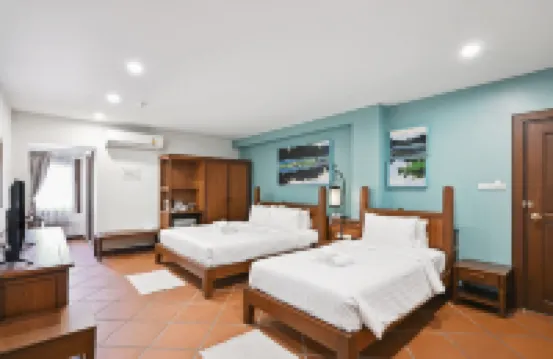 Villa Sanpakoi Hotels near Sayuri Massage Complex