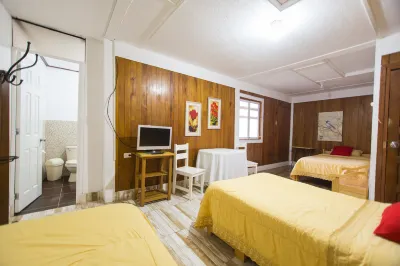Cemayu Lodge Hotels near Alameda de Llamaquizú