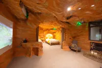 Zhangjiajie mountain clause home stay facility