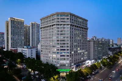 Green Tree Inn Express(Luoyang Peony Plaza) Các khách sạn ở Lạc Dương