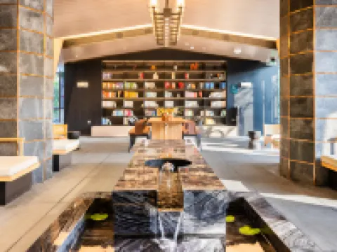 โรงแรมเอทัวร์ สถานีรถไฟ เอ๋อเหม่ยซาน ทะเลสาบเอ็กซิ่ว โรงแรมในเอ๋อเหม่ยซาน