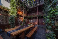 Lijiang Park designer Hotels near Square Market