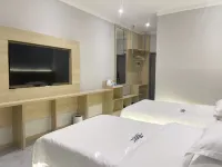 Mohe road to the north hotel