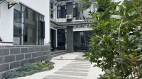 Day and Night Design Aesthetics Parent Child Vacation Scenic Stay Hotel di Erhai Haixi Scenic Area