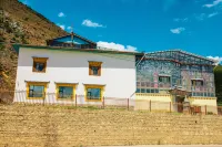 loongtower hotel Hotel in zona Napahai Tourism Area Dala Scenic Spot