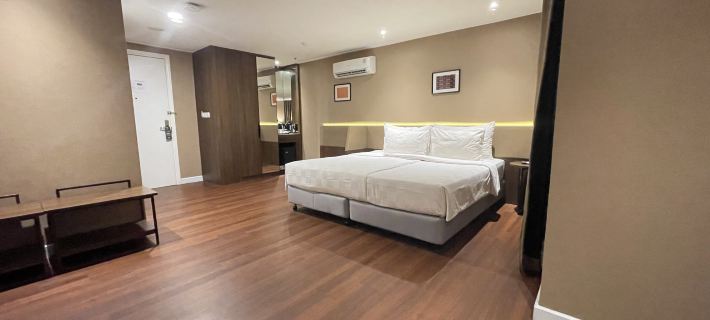 Swiss-Belcourt Serpong Отели в г. Серпонг