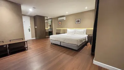 Swiss-Belcourt Serpong Hotel dekat Green Cove - BSD City