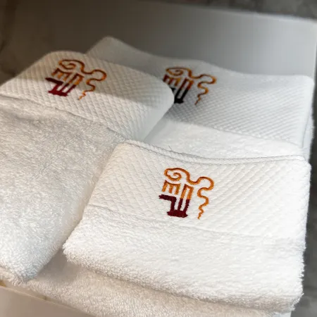 Yuji Jade Palace Hotel