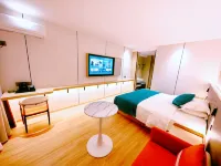 Snow Crystal Hotel