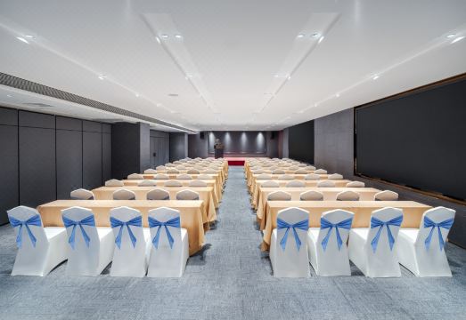 노보텔 선전 반티안