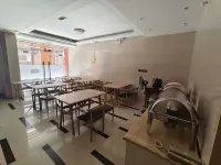 曜石艾泊酒店（龍巖萬寶廣場中山路步行街店） 鄰近龍巖體育中心東區-體育場的酒店