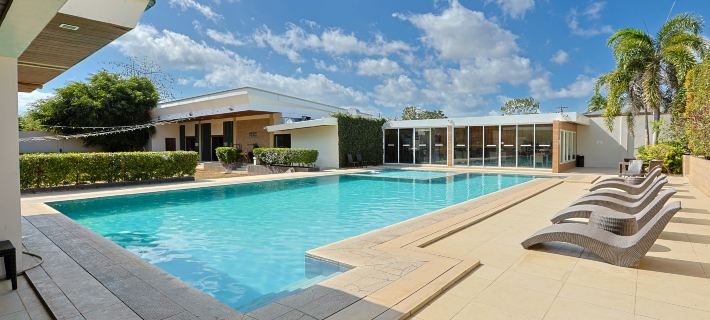 Holiday Suites Puerto Princesa Hotels in Puerto Princesa