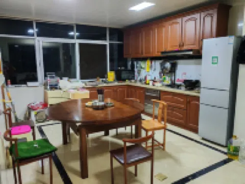 Lijiang Qishangju Youth Hostel