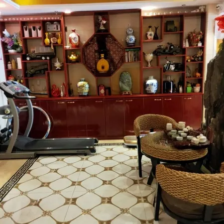 Emin Shengquan Hotel