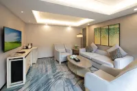 Shenzhen Silver Lake Convention Center (Hotel) Hotels in Shenzhen