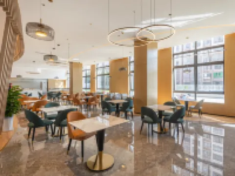 Rezen Kingtown Hotel Hotels in Wanning