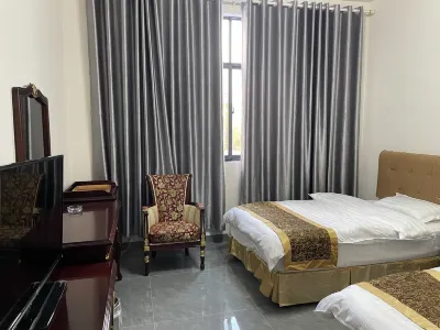 Huawen Hotel