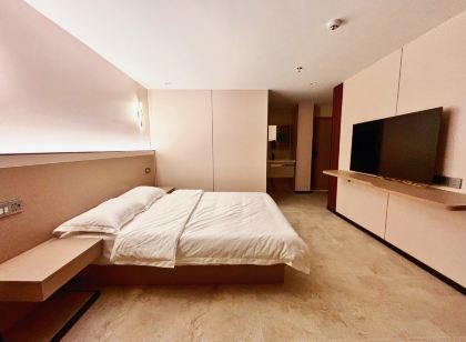 Chaojun Renjia Apartment