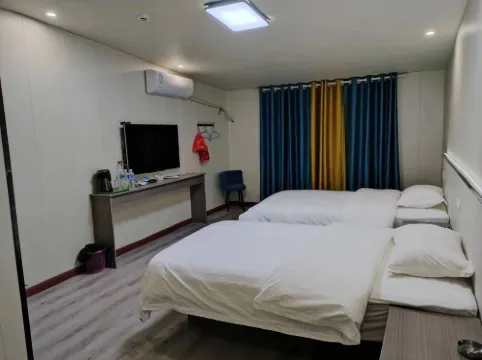Jianyang Shanheyi Homestay (Futian Subway Station)