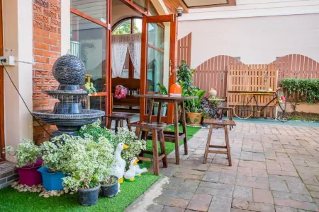 Happy in Pai Отели в г. Пай