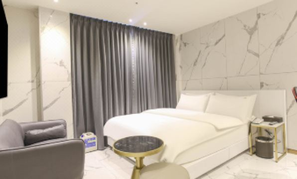 Dongdaemun History and Culture Park Station Laon