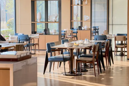 Fairfield By Marriott  Changsha Yuelu Отели рядом с достопримечательностью «Hunan University of Finance and Economics Library»