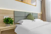 Jingdezhen Taoyue Art Hotel (Taoxichuan Creative Plaza Ceramic Art Street)