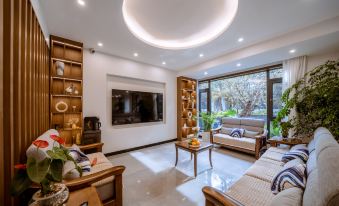 Purple Elm Hotel (Dali Ancient City Hotel)