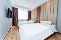 Moma Hotel (Xianyang Wenlin Road)