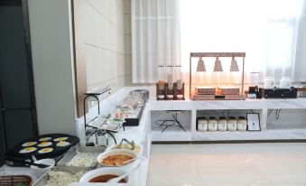 Weishi East View International Hotel