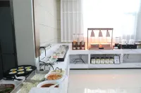 Weishi East View International Hotel Hotels in Weishi