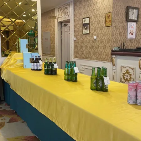 Xuyuan Hotel Отели рядом с достопримечательностью «Далянь Харбор»