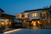 Mike   New Hostel collection homestay