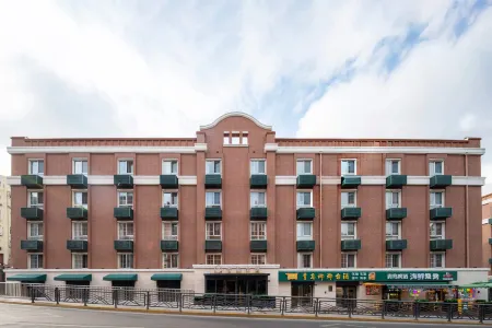 Ruixuan Apartment (Qingdao Taidong Pedestrian Street Beer Street Branch) Отели рядом с достопримечательностью «Qingdao Beer Street»