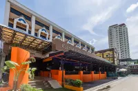 Rattana Beach Hotel Отели в г. Пхукет