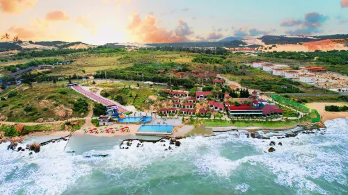 Adora Bay Ke Ga Beach Resort - Onsite Water Park - Park Yeri