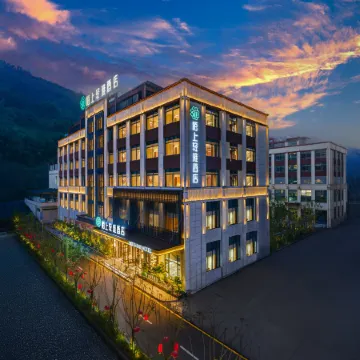 Moshang Qingya Hotel (Dazhou Shenghua Square Branch)