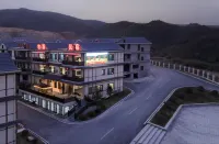 Qianshan Muxi Homestay