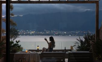 Dali Dongye • Enjoy Nature Half Mountain Full Sea View Private Soup Pool Hotel