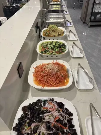 Binzhou Tangluyuan Hotel (Gongliu Street Lanbo Square Store) Отели рядом с достопримечательностью «Yongle Passenger Transport Terminal»