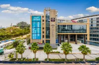 Subak Cloud Hotel (Guangzhou Nansha District Government Galaxy COCOPark Branch) Hotel dekat Nansha Xingang Marina