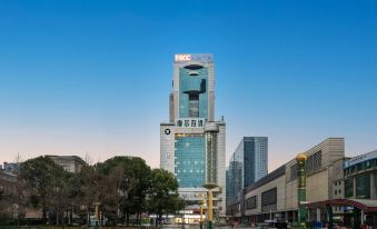 Rushi (Chaowa) Hotel (Chengdu Chunxi Road Tianfu Square Subway Station)