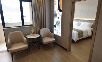 Ruiying Business Hotel (Guangzhou Applied Science and Technology Institute Zhaoqing Campus)