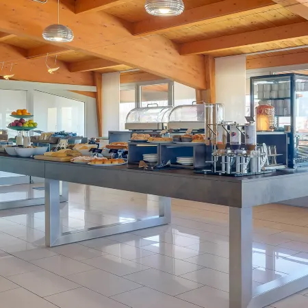 B&B Hotel Milano La Spezia Отели рядом с достопримечательностью «Фамагоста»