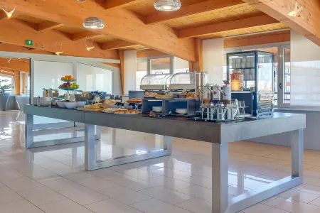 B&B Hotel Milano La Spezia Отели рядом с достопримечательностью «Armani Silos»